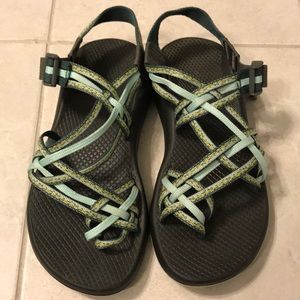 Triple strap chacos